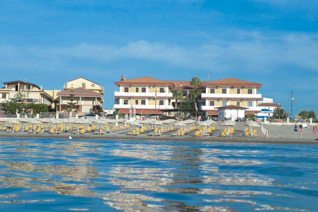 Hotel Miramare Cirò Marina Exterior foto