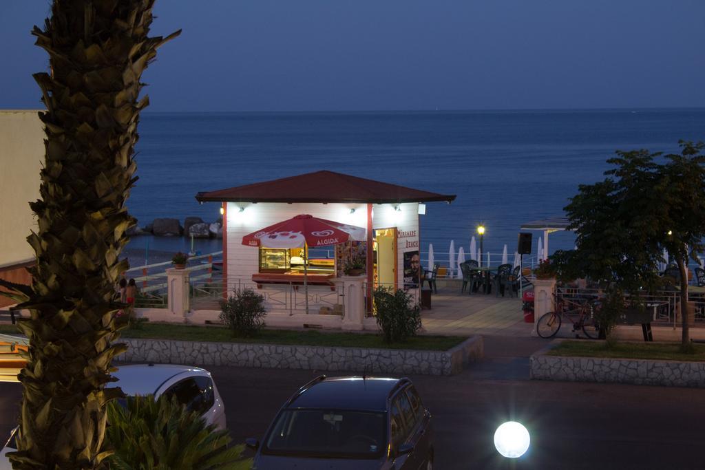 Hotel Miramare Cirò Marina Exterior foto