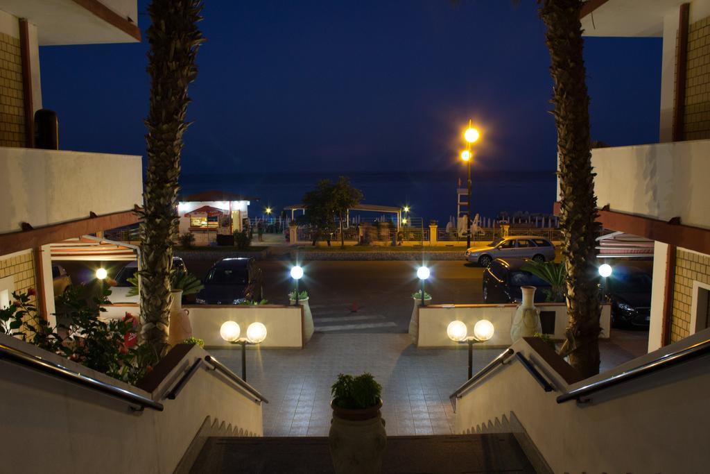 Hotel Miramare Cirò Marina Exterior foto