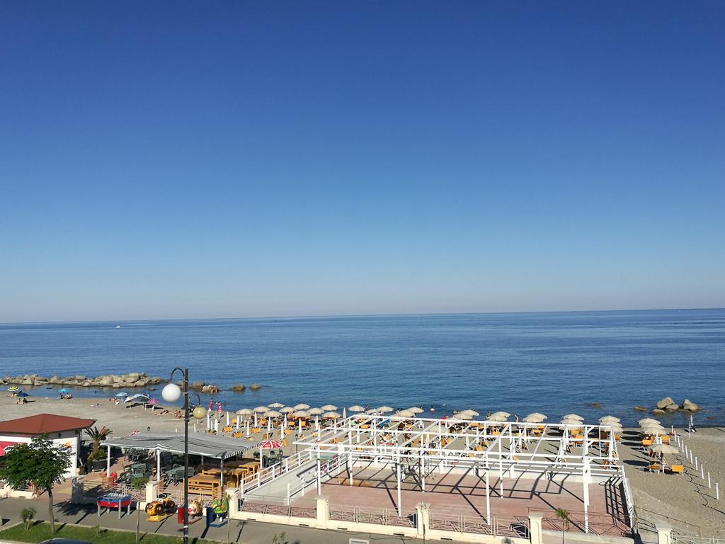 Hotel Miramare Cirò Marina Exterior foto